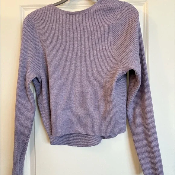 NWT Crop Purple V-Neck Sweater Ribbed Knit Super Soft Cozy - Picture 8 of 11